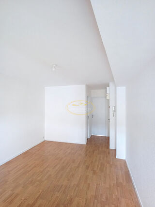  Appartement à louer 2 pièces 36 m²