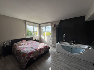  Maison  vendre 5 pices 190 m