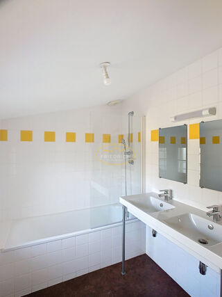  Duplex/triplex à louer 5 pièces 131 m²