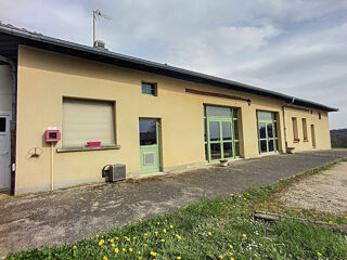  Immeuble à vendre 15 + pièces 1500 m²