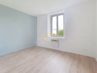  Immeuble à vendre 243 m²