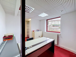   LOCAUX PROFESSIONNELS EN REZ-DE-CHAUSSEE Commercy