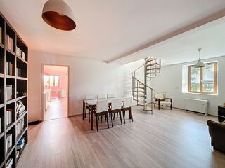  Maison � vendre 8 pi�ces 260 m�