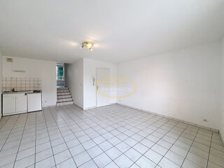  Appartement à louer 2 pièces 43 m²