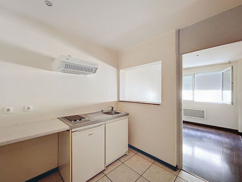   À LOUER   APPARTEMENT T2 AU 1er ÉTAGE EN CENTRE-VILLE DE COMMERCY ! Appartement - 2 pièce(s) - 29 m²