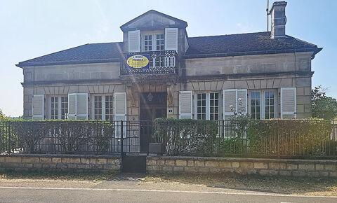   MAISON DE MAITRE - BEAU POTENTIEL DE RÉNOVATION Maison - 3 pièce(s) - 180 m²