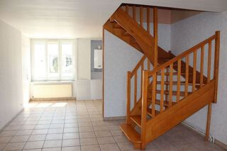  Appartement à louer 4 pièces 74 m²