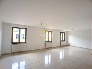  Appartement � louer 4 pi�ces 144 m�