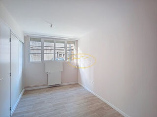  Appartement à louer 2 pièces 59 m²