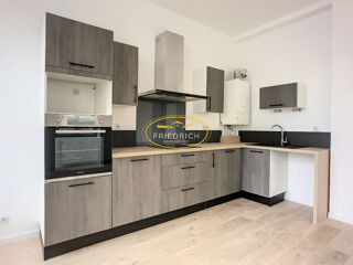  Appartement à louer 3 pièces 65 m²