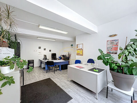   2 pi�ces 52 m2 Local - COMMERCY 