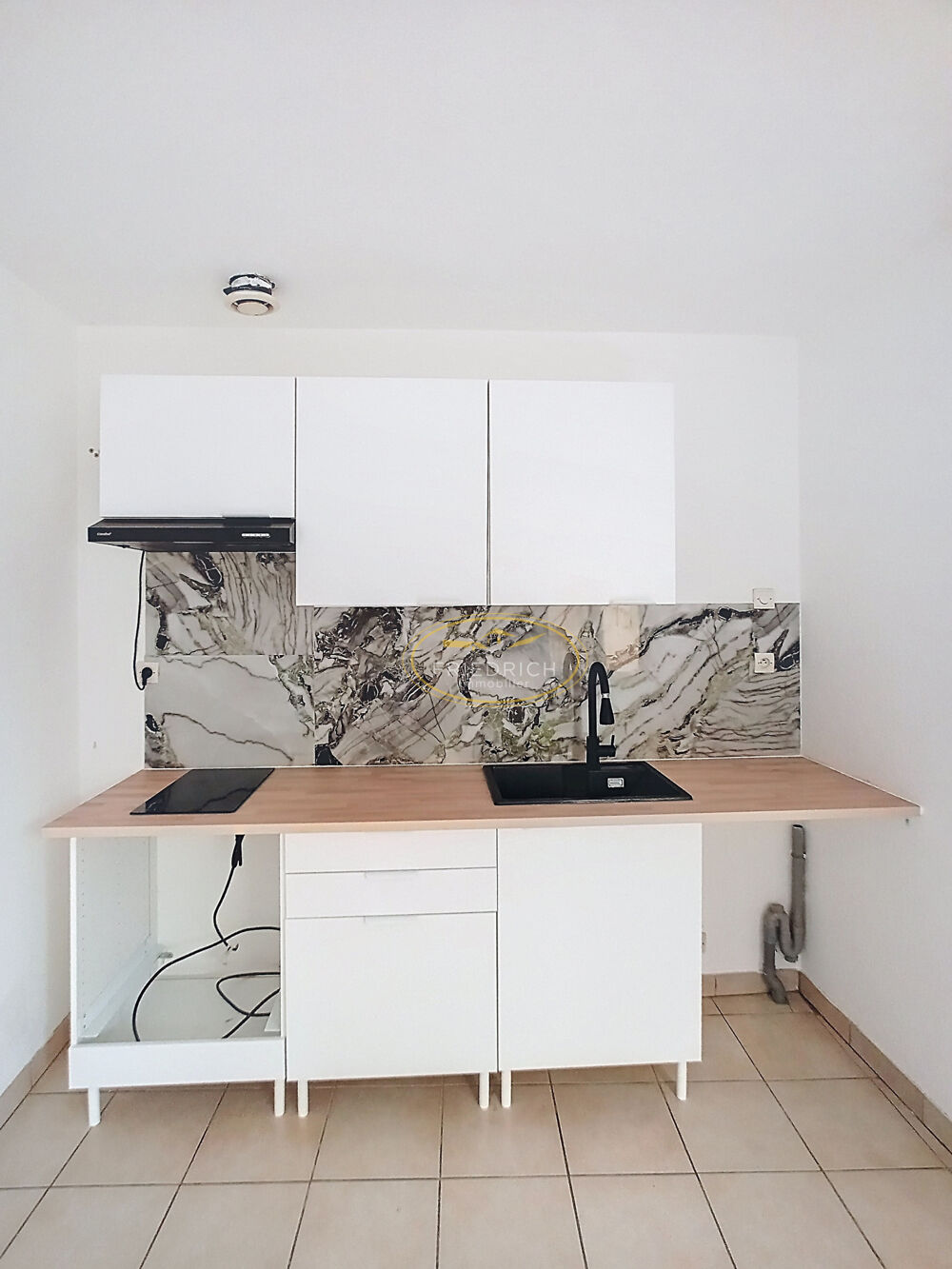Location Appartement APPARTEMENT type F1 (en cours de rénovation) - Quartier Ville-Haute Bar le duc