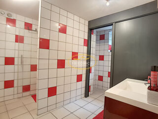  Immeuble � vendre 282 m�