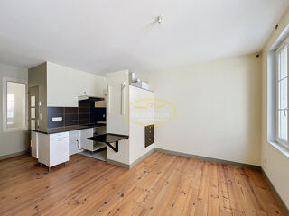  Appartement à louer 2 pièces 37 m²