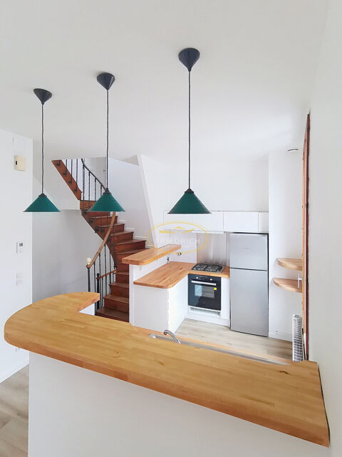   APPARTEMENT F3 Bis EN TRIPLEX Appartement - 4 pice(s) - 90 m