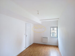  Appartement à louer 2 pièces 34 m²