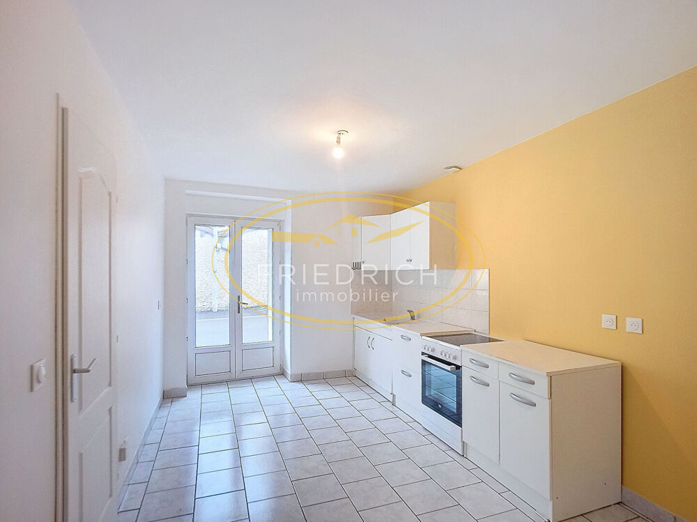 Location Appartement APPARTEMENT DUPLEX Type F4 avec garage Treveray