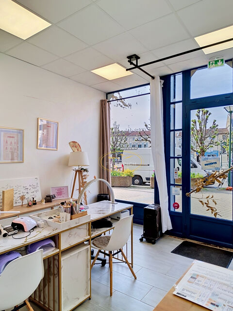   LOCAL COMMERCIAL ou PROFESSIONNEL - Centre-ville 