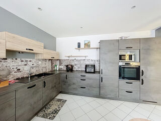  Maison � vendre 6 pi�ces 250 m�
