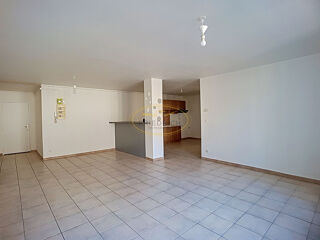  Appartement � louer 3 pi�ces 79 m�