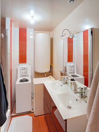  Appartement à louer 3 pièces 64 m²