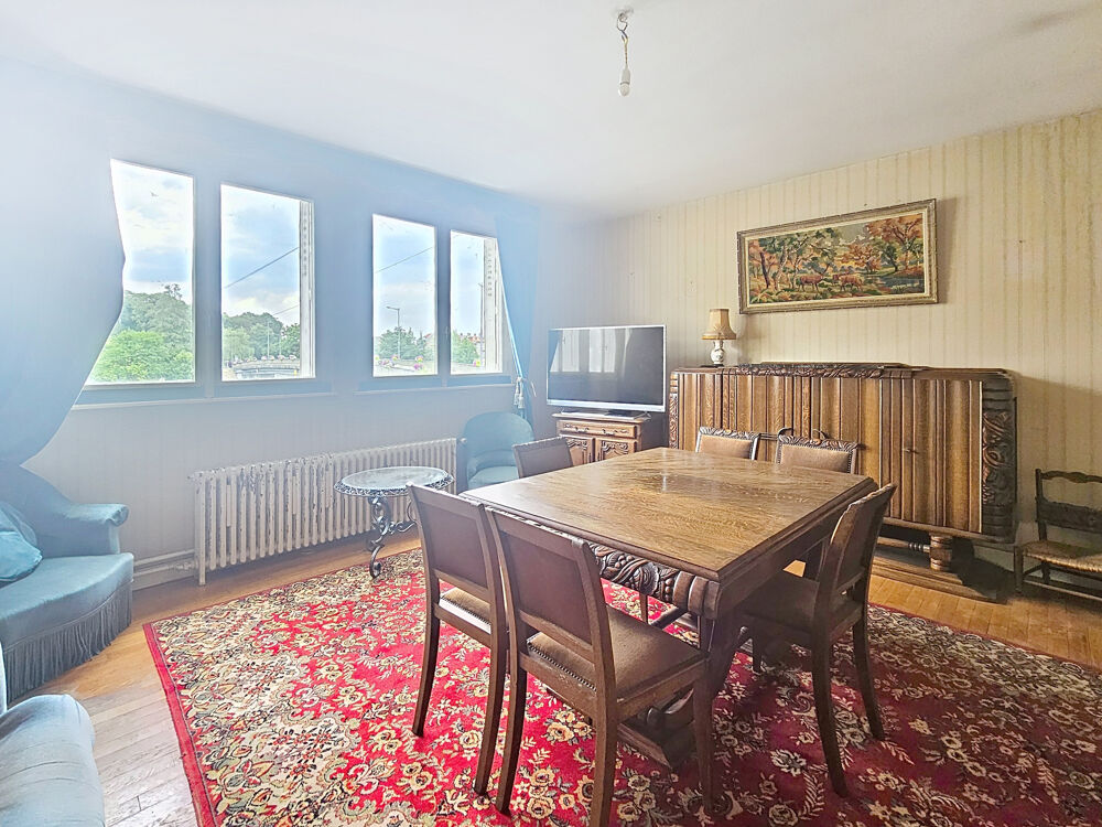 MAISON DE VILLE - BEAU POTENTIEL