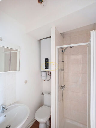  Appartement à louer 1 pièce 14 m²