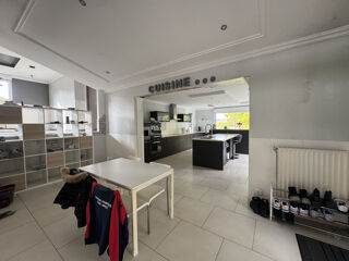  Maison  vendre 5 pices 190 m