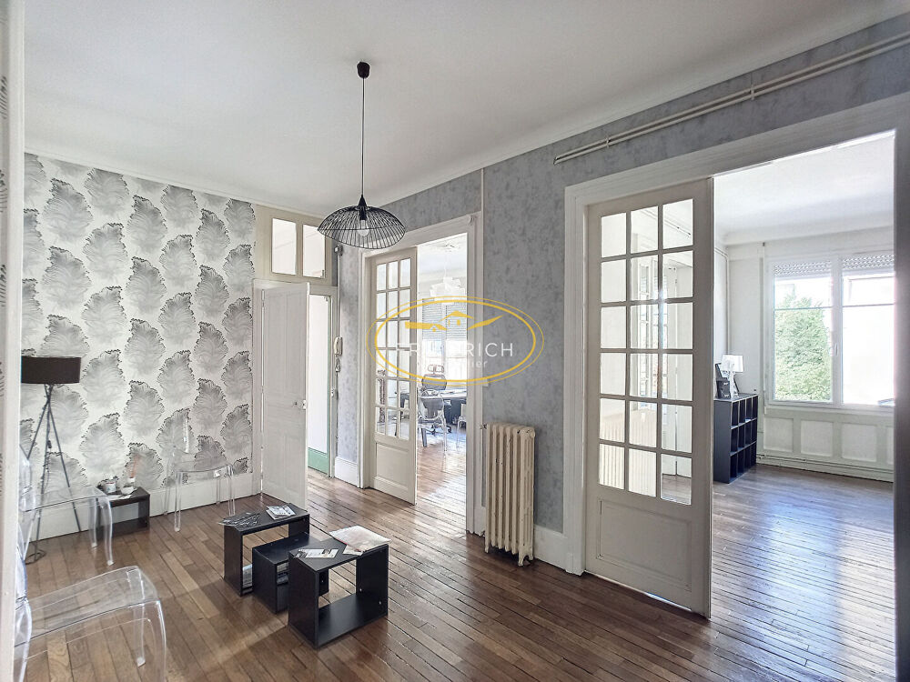 Appartement F6 de caractère avec beaux volumes - Centre Ville