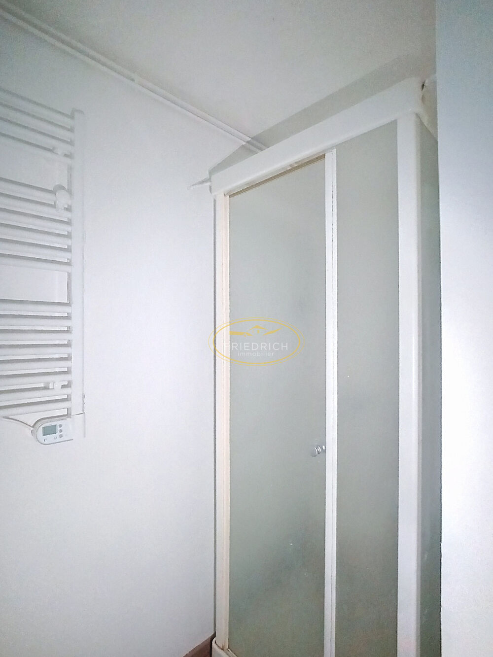 Location Appartement STUDIO CENTRE-VILLE - BAR-LE-DUC Bar le duc