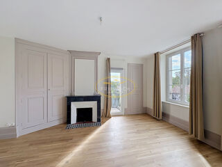  Appartement à louer 4 pièces 113 m²