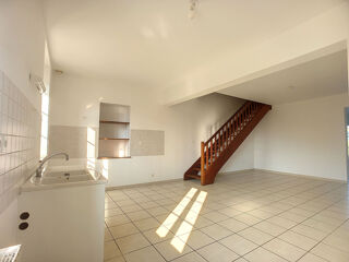  Maison à louer 5 pièces 138 m²