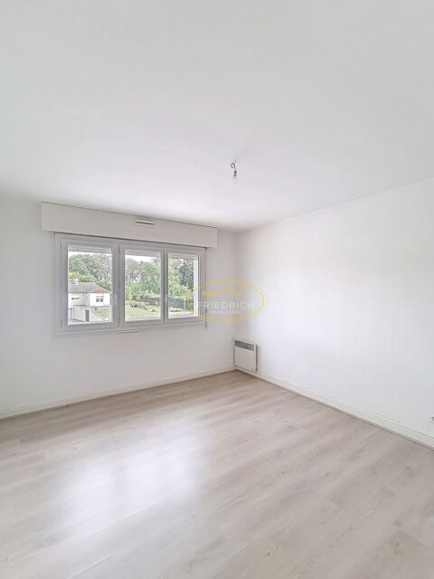  Appartement � louer 4 pi�ces 99 m�