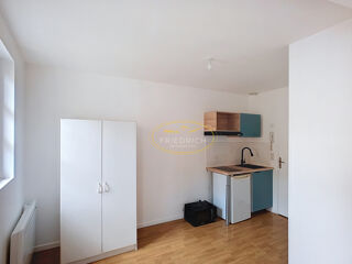  Appartement à louer 1 pièce 14 m²
