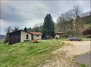  Immeuble à vendre 15 + pièces 1500 m²