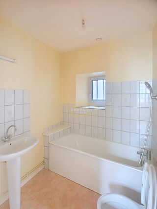  Appartement à louer 2 pièces 45 m²