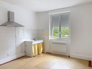  Appartement à louer 3 pièces 86 m²