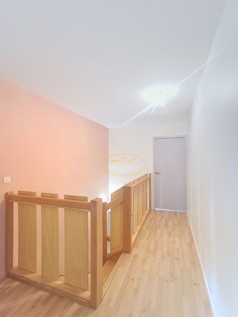  Appartement � louer 3 pi�ces 93 m�