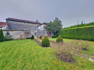  Maison � vendre 8 pi�ces 218 m�