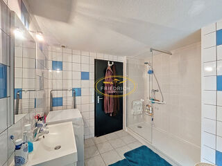  Immeuble � vendre 282 m�