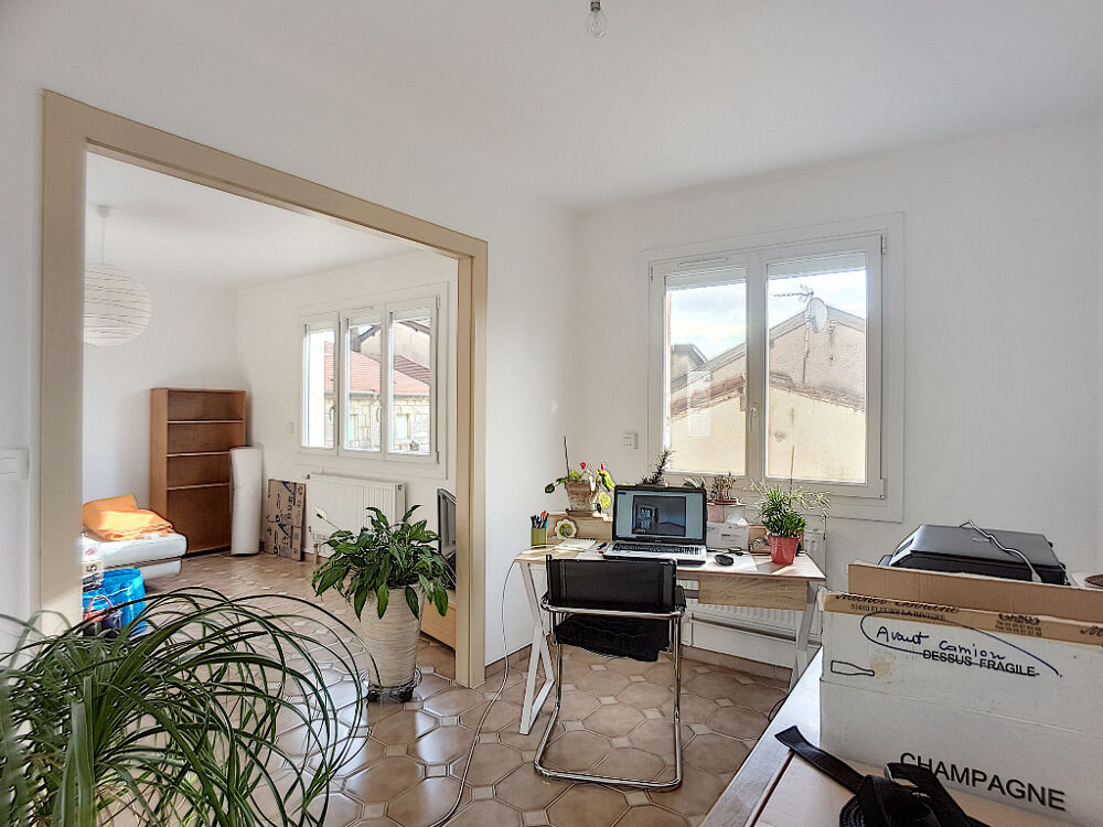 location Appartement - 4 pièce(s) - 72 m² Ligny-en-Barrois (55500)