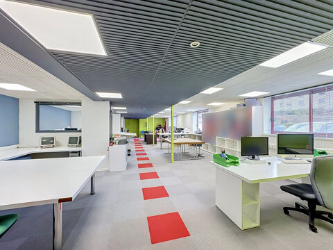 LOCAUX PROFESSIONNELS EN REZ-DE-CHAUSSEE 120000 55200 Commercy