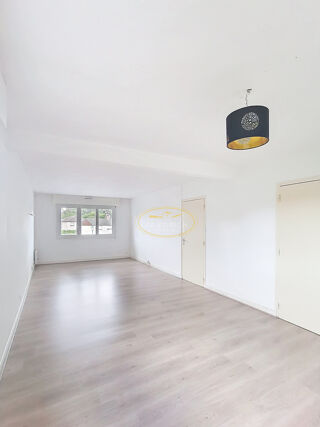  Appartement � louer 4 pi�ces 99 m�