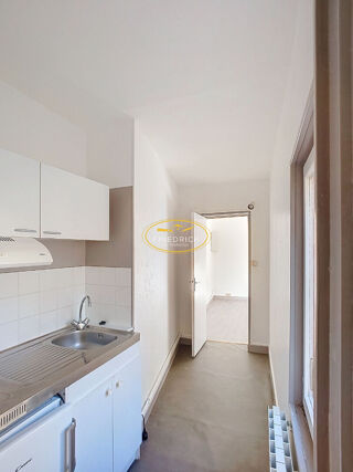  Appartement à louer 1 pièce 22 m²