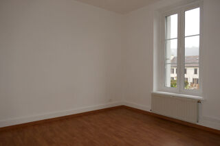  Appartement à louer 3 pièces 56 m²
