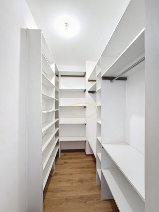  Appartement � louer 3 pi�ces 83 m�