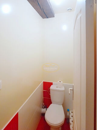  Appartement à louer 3 pièces 64 m²