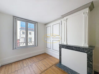  Appartement à louer 4 pièces 113 m²