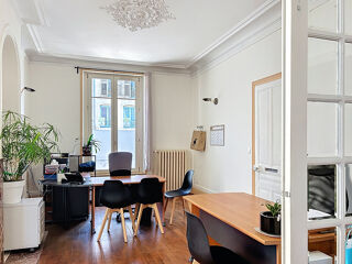  Immeuble � vendre 332 m�