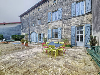  Maison � vendre 8 pi�ces 218 m�